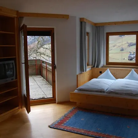 Bella Vista By Skinetworks Aparthotel